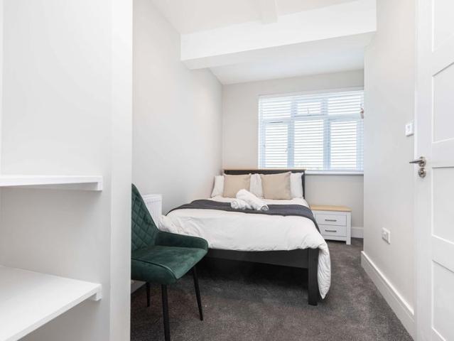 Room for rent in Branksome, Poole