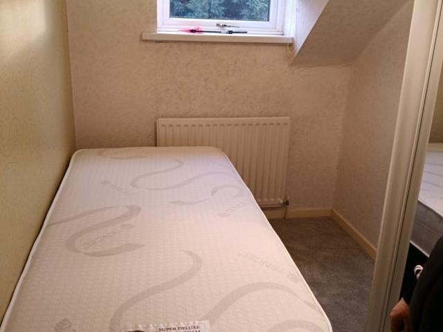 Room for rent in Langley Green, Sandwell