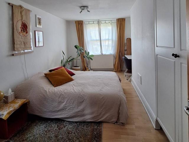 Room for rent in Shepherd's Bush, Greater London