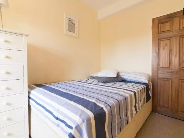 Room for rent in Earlsfield, Greater London