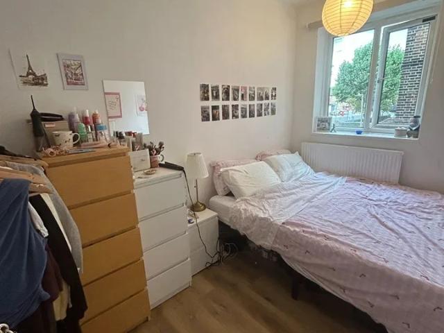 Room for rent in Earlsfield, Greater London