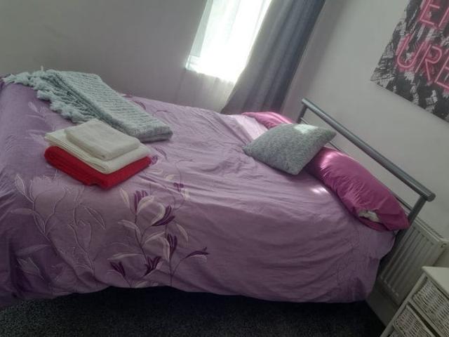 Room for rent in Waverley Cottages, South Yorkshire