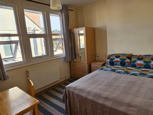 Room for rent in Willesden Green, Greater London
