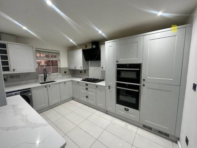Room for rent in South Stifford, Grays