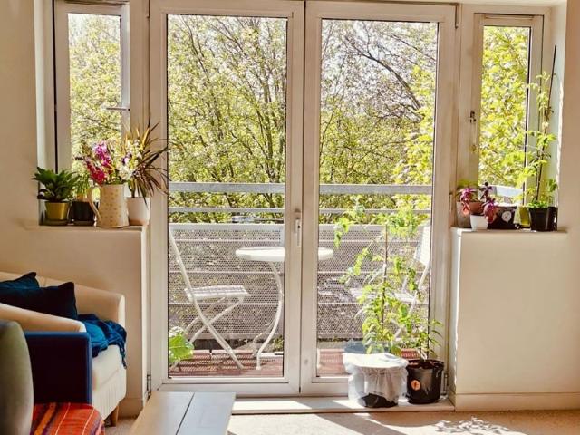 Room for rent in Hale End, Greater London