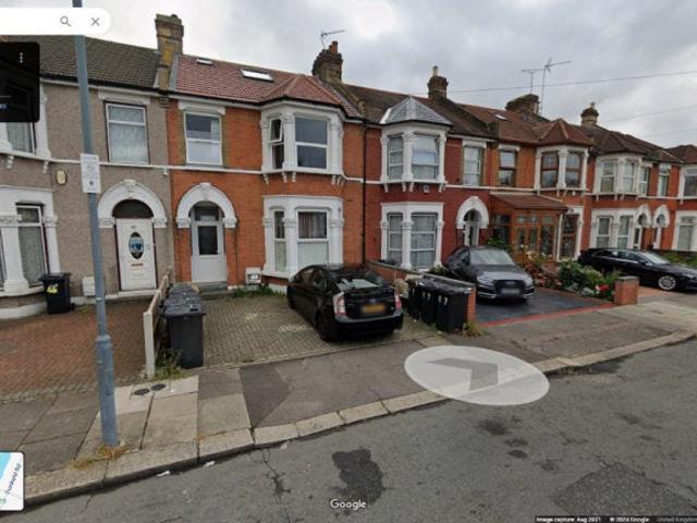 Room for rent in Chadwell Heath, Greater London