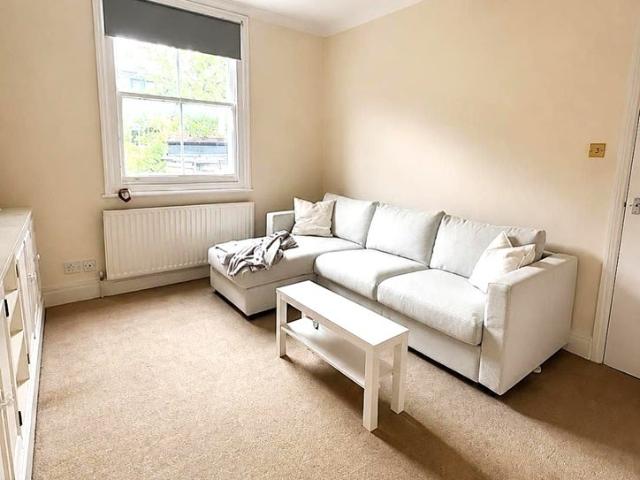 Room for rent in London Borough of Hammersmith and Fulham, Greater London