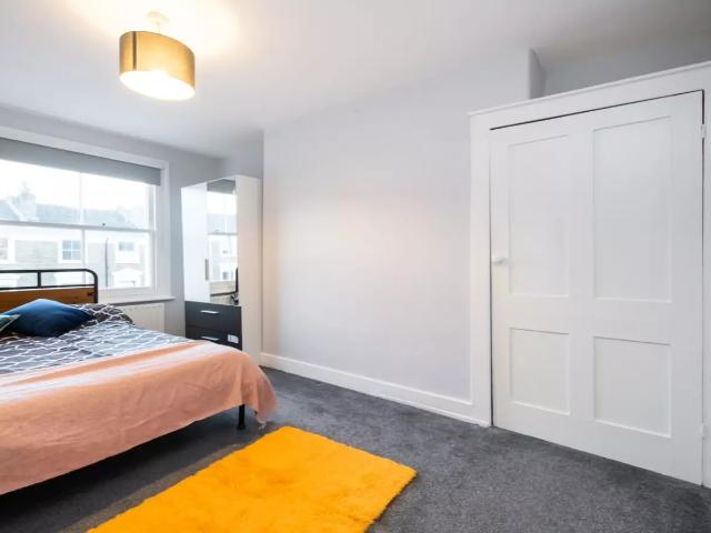 Flat for rent in Streatham Hill, Greater London