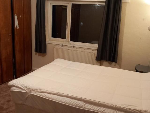 Room for rent in Earlsfield, Greater London