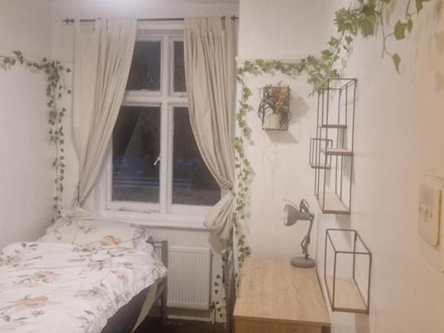 Room for rent in London Borough of Enfield, Greater London