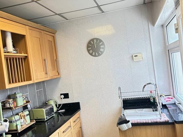 Room for rent in Hawes Side, Blackpool