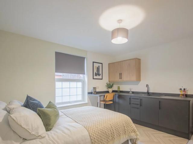 Room for rent in Caldermill, East Midlands