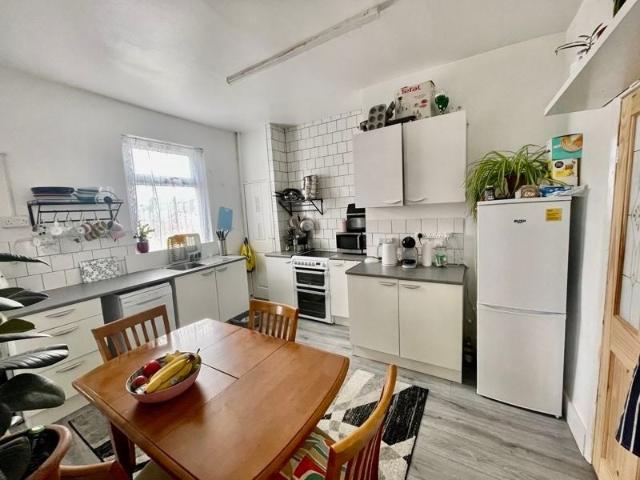 Room for rent in Eldon Lane