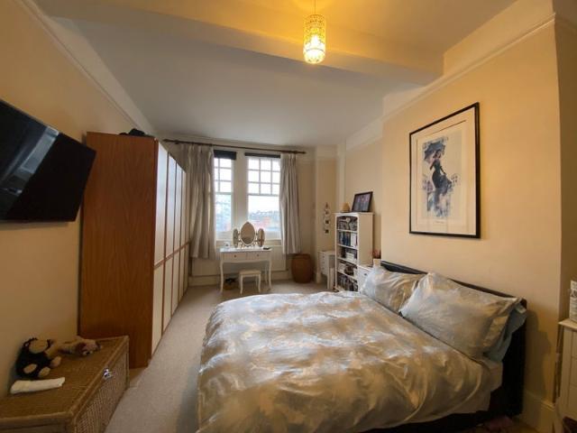Room for rent in London Borough of Merton, Greater London
