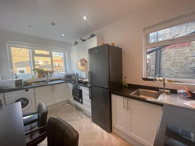 Room for rent in London Borough of Bromley, Greater London