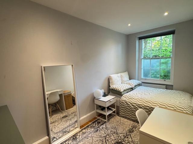 Room for rent in Highbury, Greater London