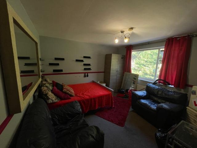 Room for rent in Chalfont St. Peter, Denham