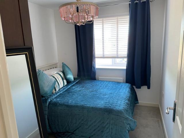 Room for rent in Pleasley Hill, Potters Corner