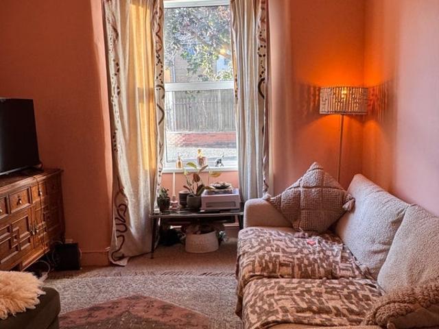 Room for rent in St Philip's Marsh, Feckenham