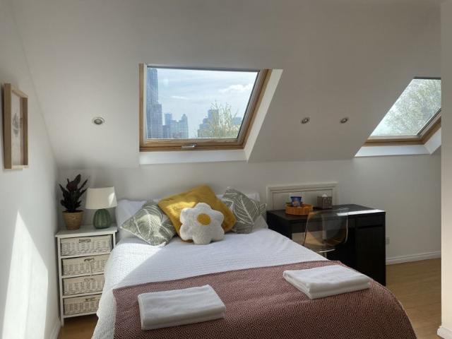 Room for rent in Rotherhithe, Greater London