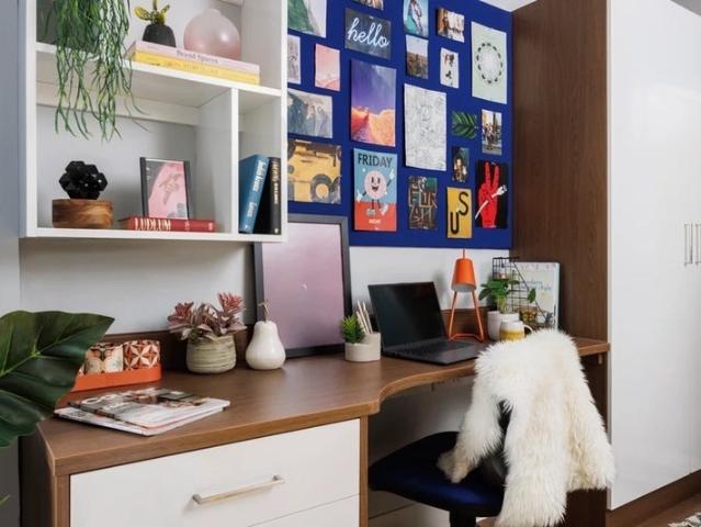 Room for rent in Holyrood, Old Town