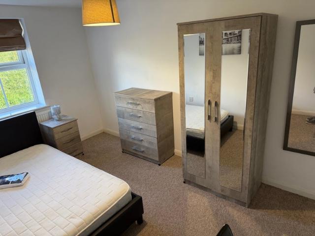 Room for rent in Baswich, Staffordshire