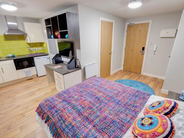 Room for rent in The Meadows, Haddon