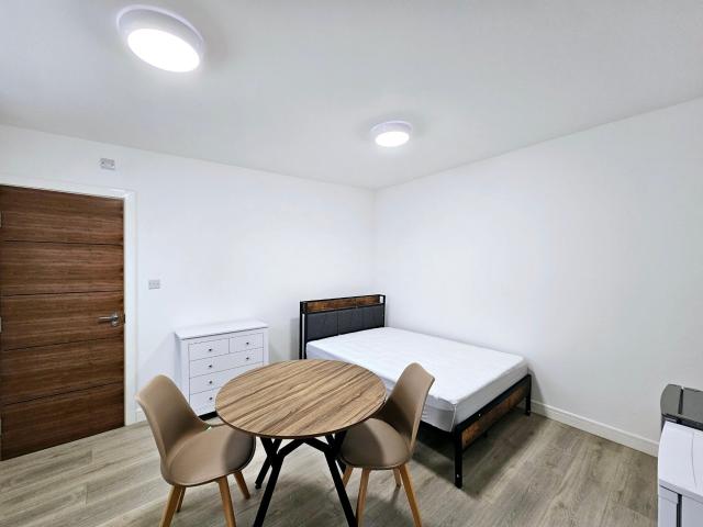 Room for rent in Monks Orchard, Kent