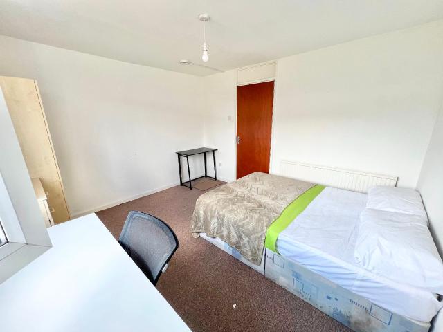 Room for rent in Canning Town, Greater London