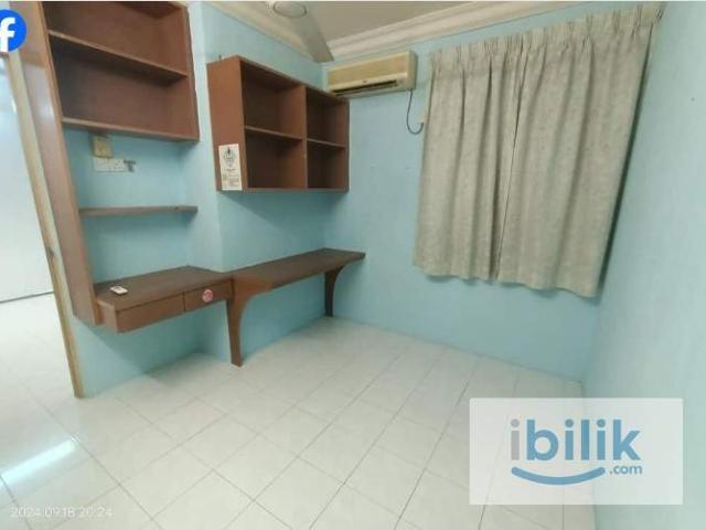 Room for rent in Kampung Tersusun Sungai Ara, George Town