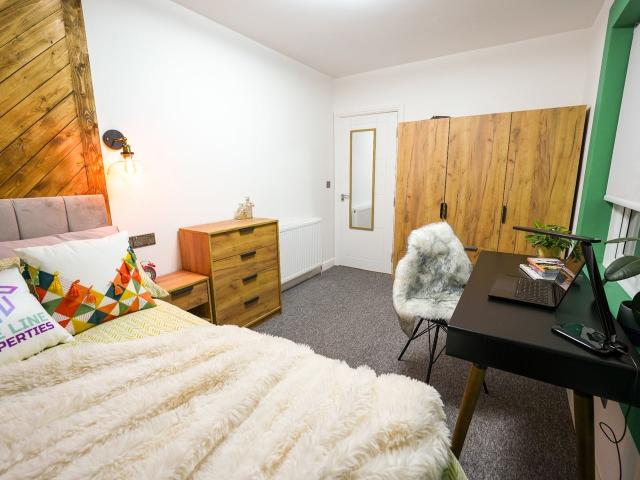 Room for rent in Kingswood, South Gloucestershire