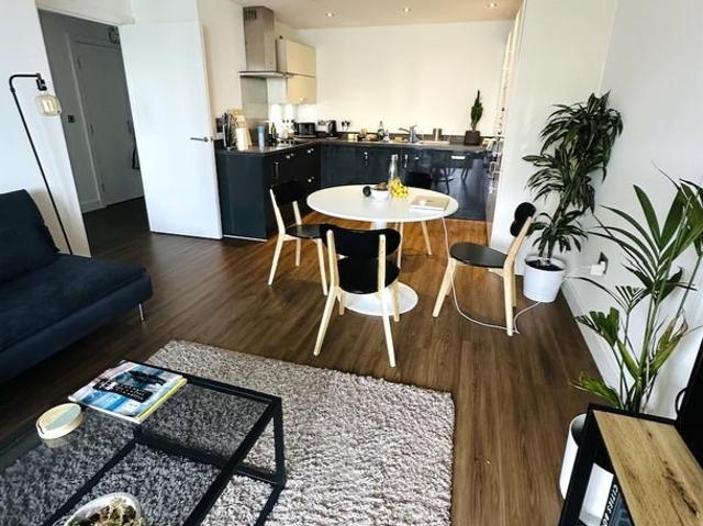 Room for rent in London Borough of Lewisham, Ladywell