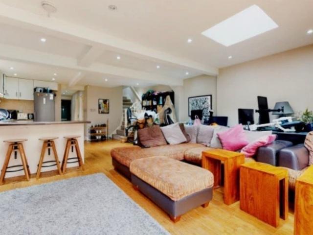 Room for rent in Walworth, Greater London