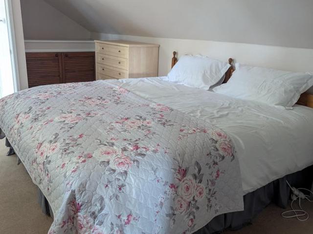 Room for rent in Falcon Lodge, Wales