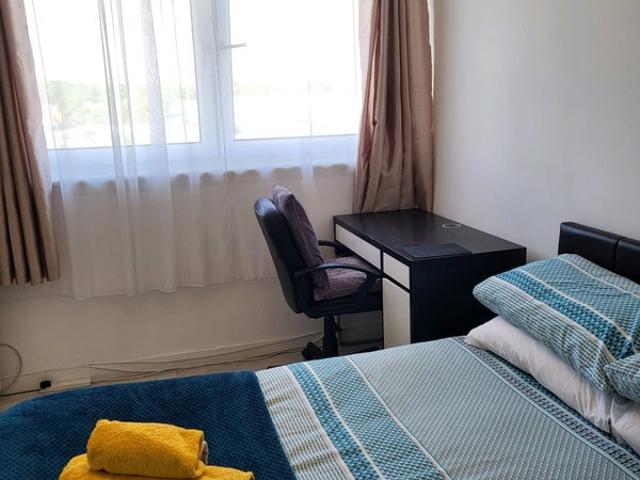 Room for rent in Craigton, Scotland