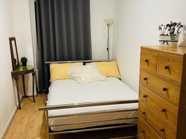 Room for rent in Brook Street, Navestock Side