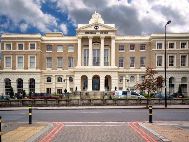 Room for rent in Kennington, Greater London