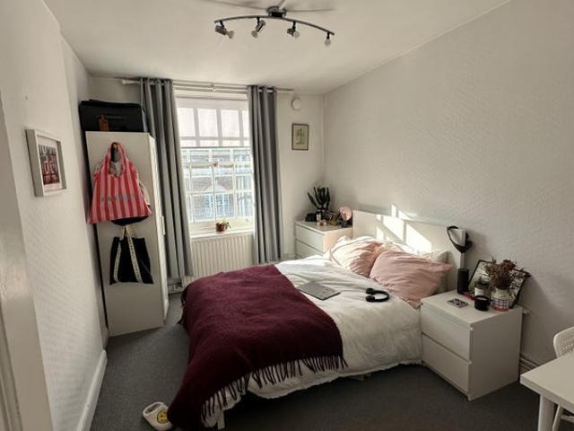 Room for rent in Kennington, Greater London