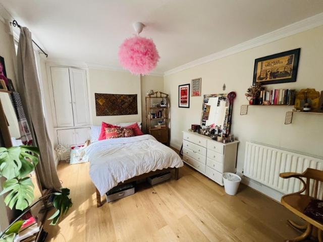 Room for rent in Kennington, Greater London