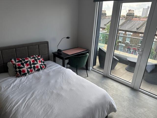 Room for rent in Kensal Town, Greater London