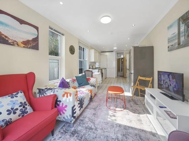 Room for rent in Fulham, Sands End