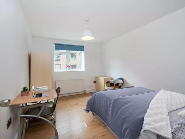 Room for rent in Elephant and Castle, Greater London