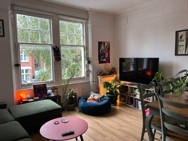 Flat for rent in London Borough of Ealing, Greater London