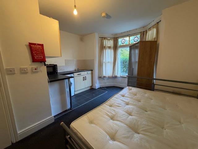 Room for rent in West Midlands