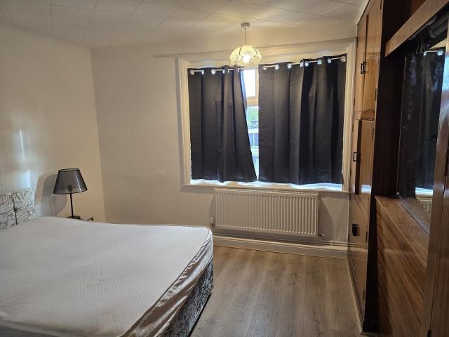 Room for rent in Potters Corner, East Midlands