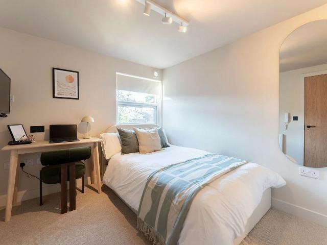 Room for rent in Castlefield, Cressex