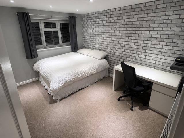 Room for rent in Kingsbury CP, Gun Hill