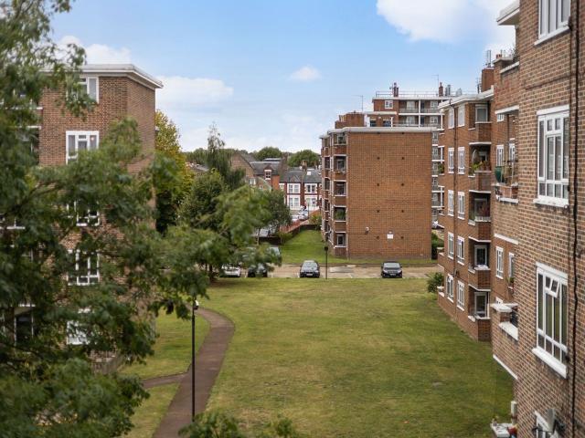Room for rent in Fulham, Greater London