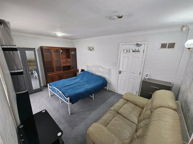 Room for rent in Sparkbrook, Isle Of Man