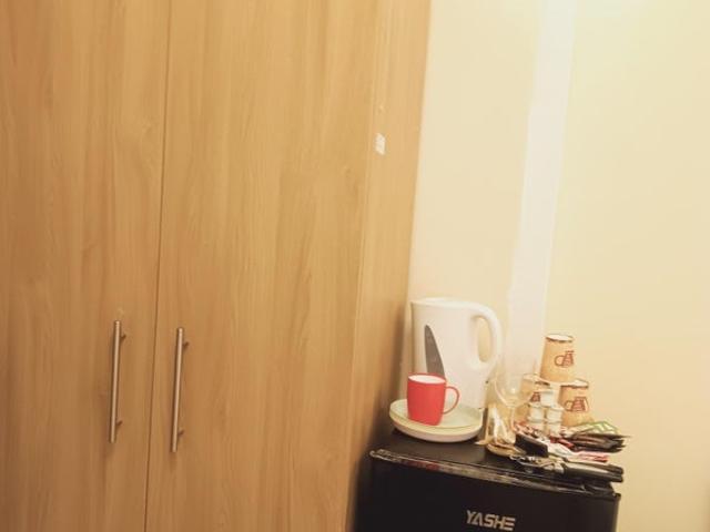 Room for rent in Hawksworth, Leeds